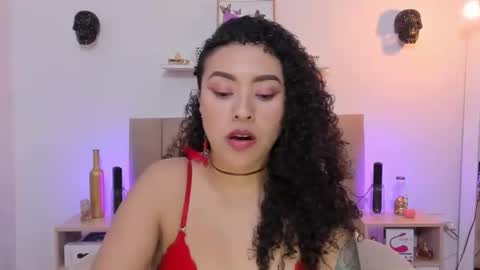 Zoe Gruber online show from October 2025 07:09:02 PM