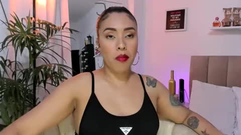 Zoe Gruber online show from November 2025 09:47:01 PM