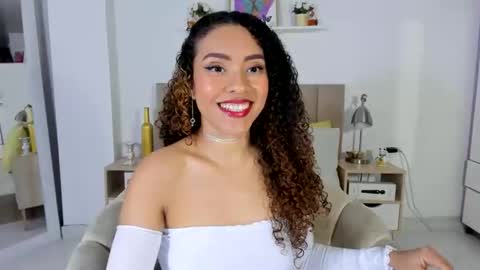 Snapshot of zoe_gruber chatting on May 2026 11:31:01 PM Zoe Gruber online show from May 2026 11:31:01 PM
