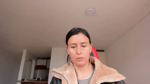 ZOE online show from January 2025 06:32:02 PM