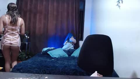 Snapshot of zoe_khall chatting on February 2026 04:51:02 AM ZOE online show from February 2026 04:51:02 AM