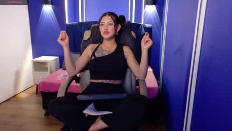 zoe  online show from March 2026 03:23:01 AM