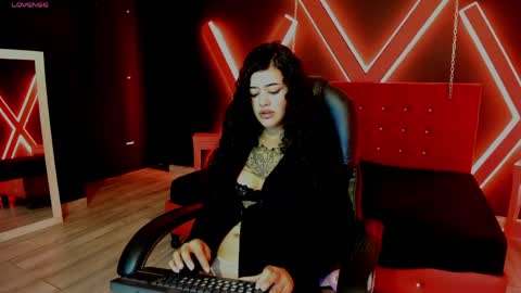 zoe  online show from April 2026 03:37:02 AM