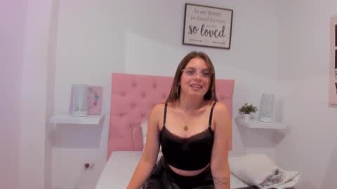 Zoe online show from September 2025 11:45:01 AM