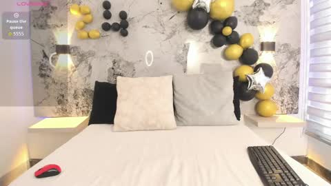 Zoe online show from April 2026 11:36:01 AM