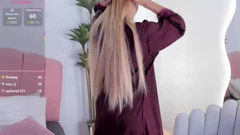 zoe lee    online show from September 2025 02:50:01 PM