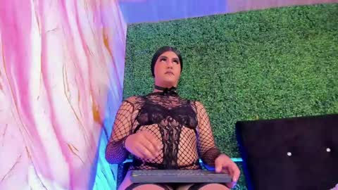 Zoe online show from April 2026 02:00:02 PM