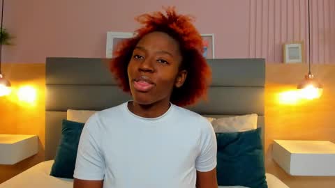 Snapshot of zoe_novakk chatting on October 2025 03:24:01 PM Zoe Novakk online show from October 2025 03:24:01 PM