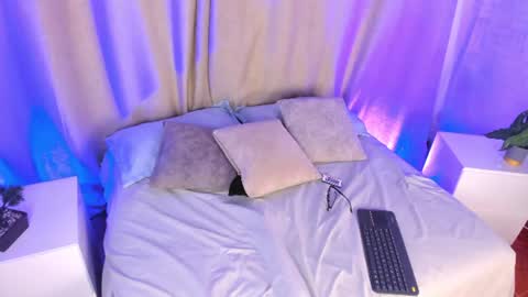 zoe_rousee_ online show from July 2026 12:11:02 PM