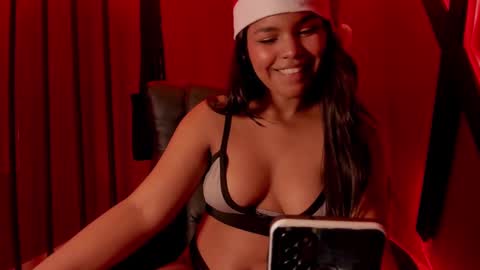 Zoe online show from December 2024 11:41:02 PM