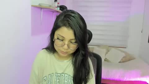 Zoe online show from September 2025 03:50:01 AM