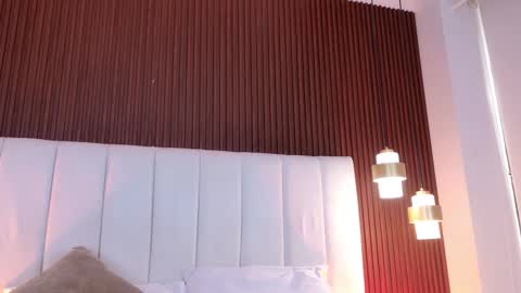 Camila Aristizabal online show from October 2025 08:51:02 PM