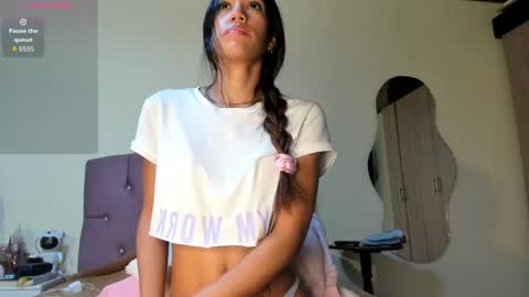 Snapshot of zoe_storm2 chatting on May 2026 12:30:02 AM Zoe online show from May 2026 12:30:02 AM