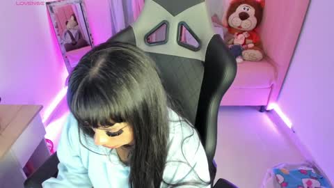 zoe_sullivan_ online show from February 2025 12:47:01 PM