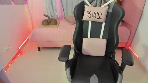 zoe_sullivan_ online show from September 2025 10:20:01 AM