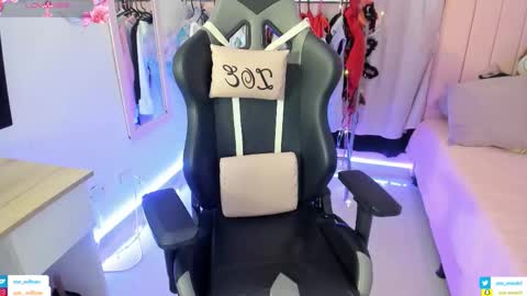 zoe_sullivan_ online show from February 2026 09:14:02 AM