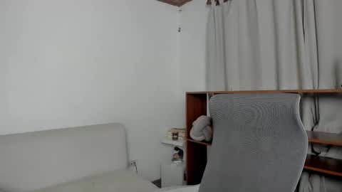 Zoe online show from February 2026 02:43:01 AM