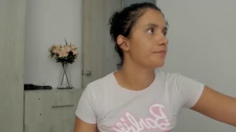 Snapshot of zoe_wattson chatting on June 2026 12:46:02 AM Zoe online show from June 2026 12:46:02 AM