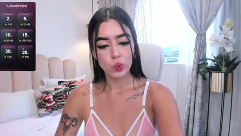 Snapshot of zoee_jackson chatting on December 2024 08:00:01 PM zoee jackson online show from December 2024 08:00:01 PM