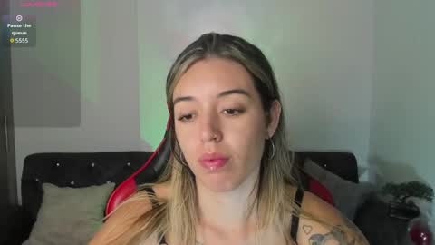  zoee jackson online show from October 2025 03:28:02 AM