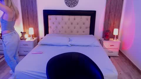 zoe online show from October 2025 03:50:02 AM