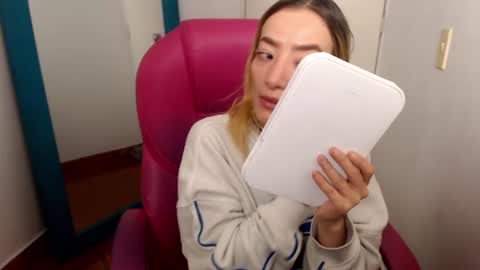 zoe online show from July 2026 01:45:01 AM