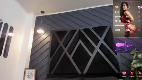 Snapshot of zoee_martins_ chatting on October 2025 02:23:02 PM Zoe 3 online show from October 2025 02:23:02 PM