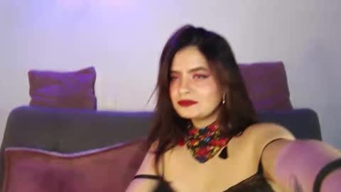 Zoee online show from October 2025 04:57:02 AM