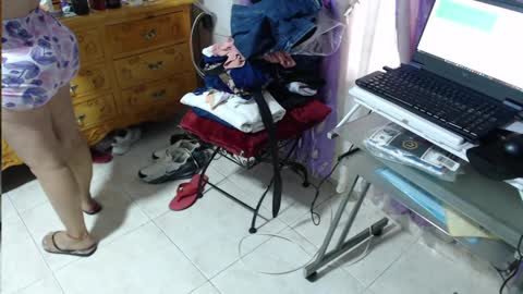 zoeecruz online show from December 2024 10:09:01 PM