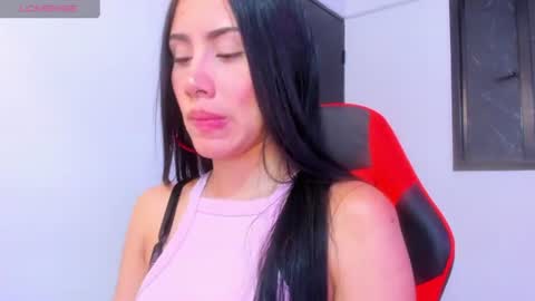 Laura  online show from July 2026 05:11:01 AM