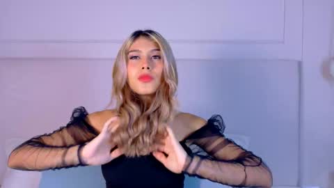 Zoe online show from October 2025 11:18:02 AM