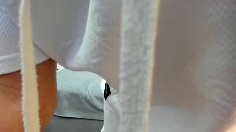 Zoe Krug online show from October 2025 11:57:02 AM