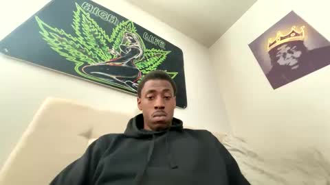 LovelyLatin25 online show from January 2025 04:57:01 PM
