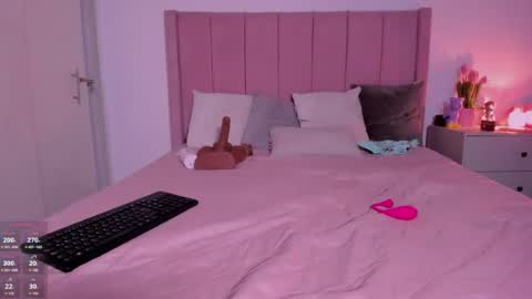 CuteZoe online show from July 2026 07:22:01 AM