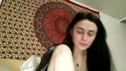 zoepleasing online show from March 2025 03:45:01 AM