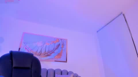 Zoe Presley  online show from October 2025 01:42:02 AM