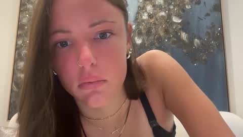 zoepriceee online show from April 2026 03:55:02 PM