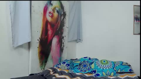 zoethorner online show from April 2026 12:01:01 PM