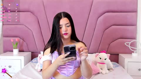 Snapshot of zoewillian chatting on January 2025 06:20:01 PM zoewillian online show from January 2025 06:20:01 PM
