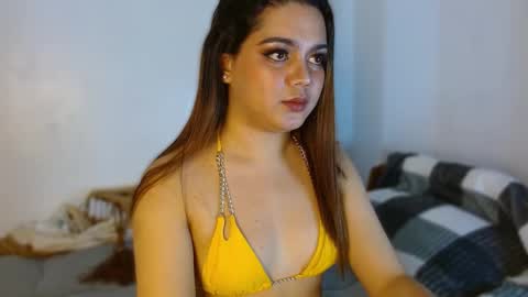Snapshot of zoey_cummer chatting on February 2025 04:09:02 AM zoeylicious online show from February 2025 04:09:02 AM