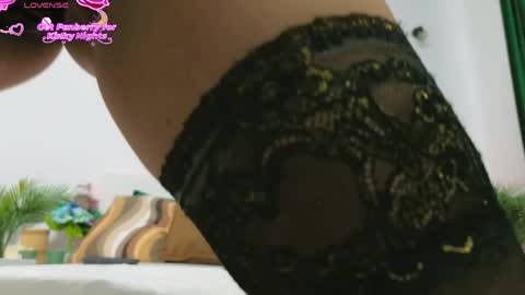 Zoey online show from April 2026 02:01:02 PM