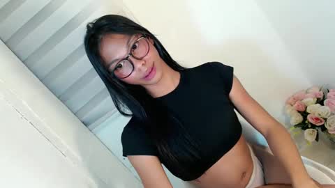 zoey online show from February 2025 05:39:02 PM