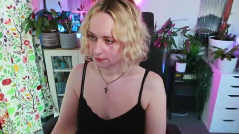 Snapshot of zoeyryan chatting on March 2026 05:56:01 PM Zoey Ryan online show from March 2026 05:56:01 PM