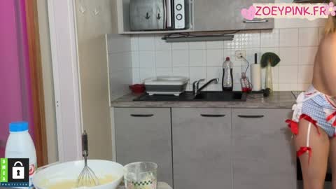 Zoey online show from April 2026 06:19:01 AM