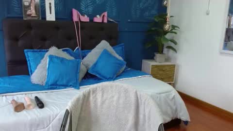 CALL ME    Z O H E T  online show from March 2026 02:11:02 PM