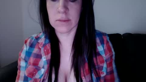 Snapshot of zoibee chatting on January 2025 08:03:01 AM zoibee online show from January 2025 08:03:01 AM