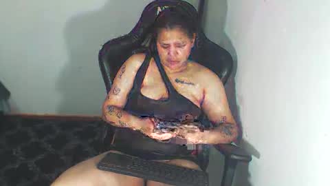 zol_gil03 online show from September 2025 05:38:02 PM