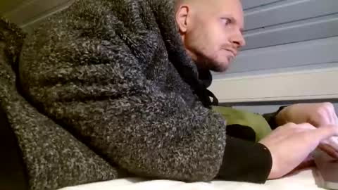 zolexthomas online show from December 2024 06:20:01 PM