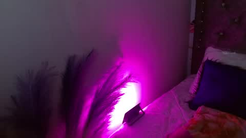 Sam Make me wet please  online show from April 2026 09:15:02 PM