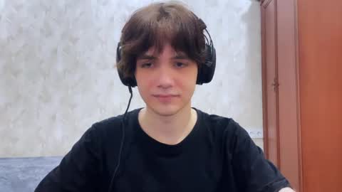 Zombdeeeee online show from May 2026 04:33:01 PM